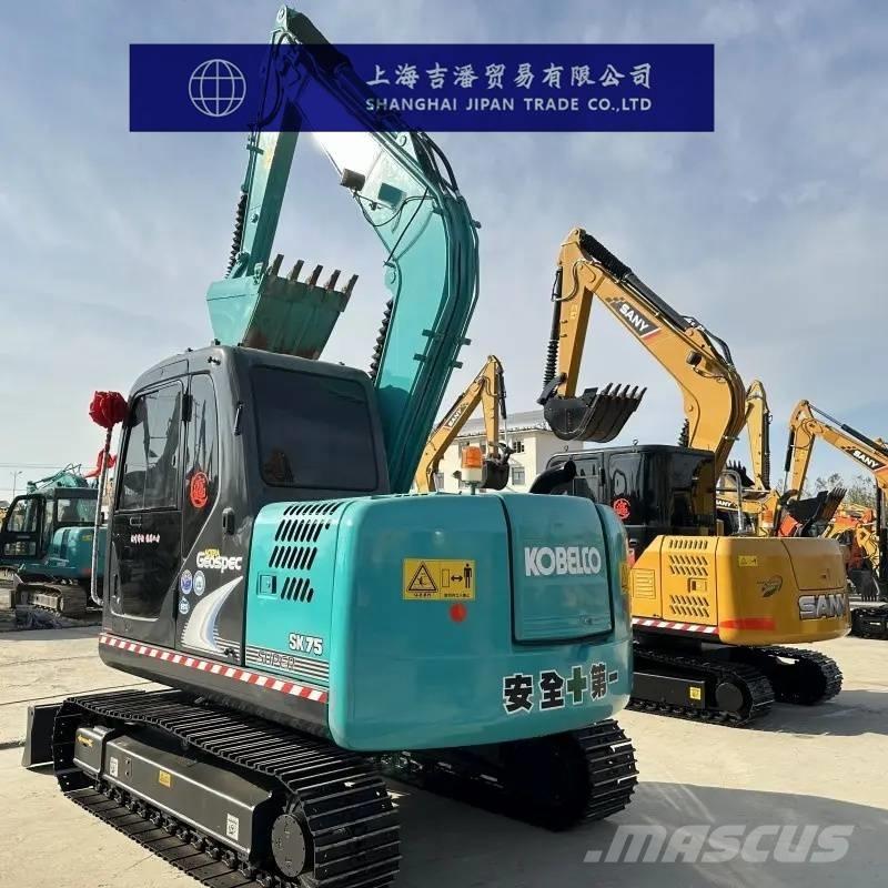 Kobelco SK 75 حفارات وسط 7 طن - 12 طن