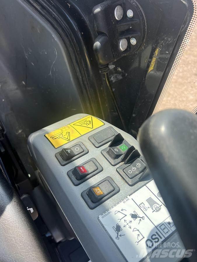 Doosan DX27Z حفارات خاصة
