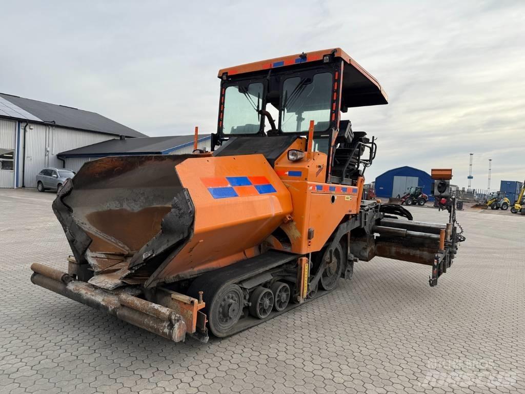 CAT AP 555 E معدات السفلتة