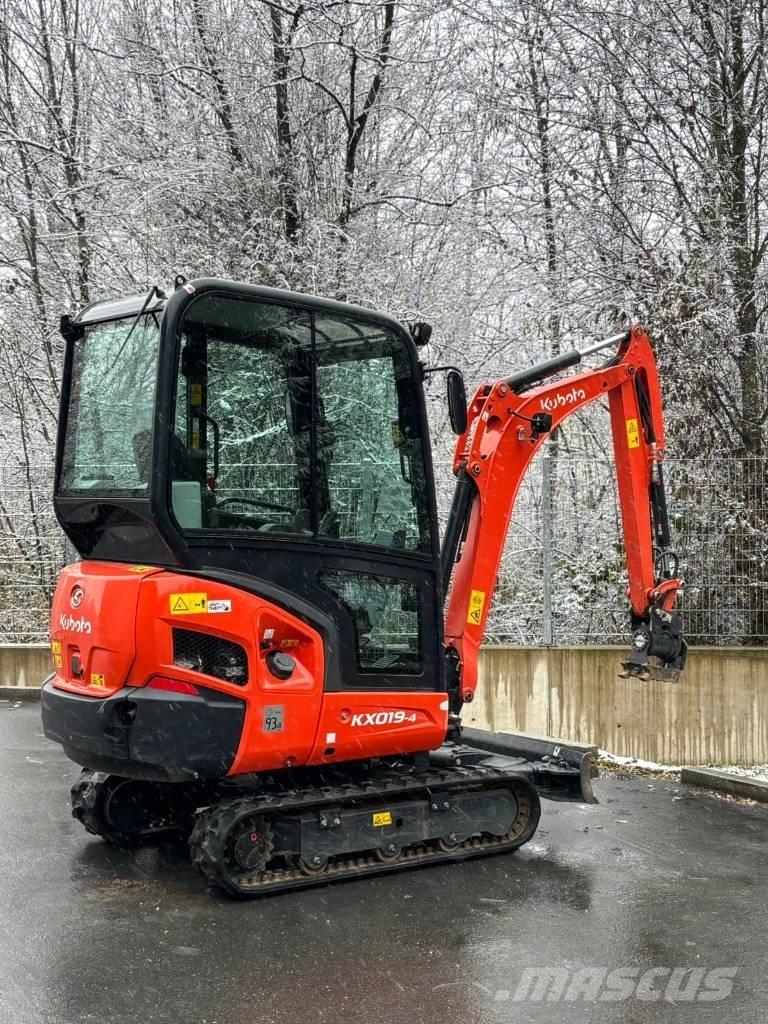 Kubota KX 019-4 حفارات صغيرة أقل من 7 طن (حفارات صغيرة)