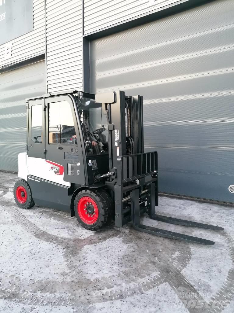 Bobcat B50X-7 شاحنات ذات رافعات شوكية تعمل بالكهرباء