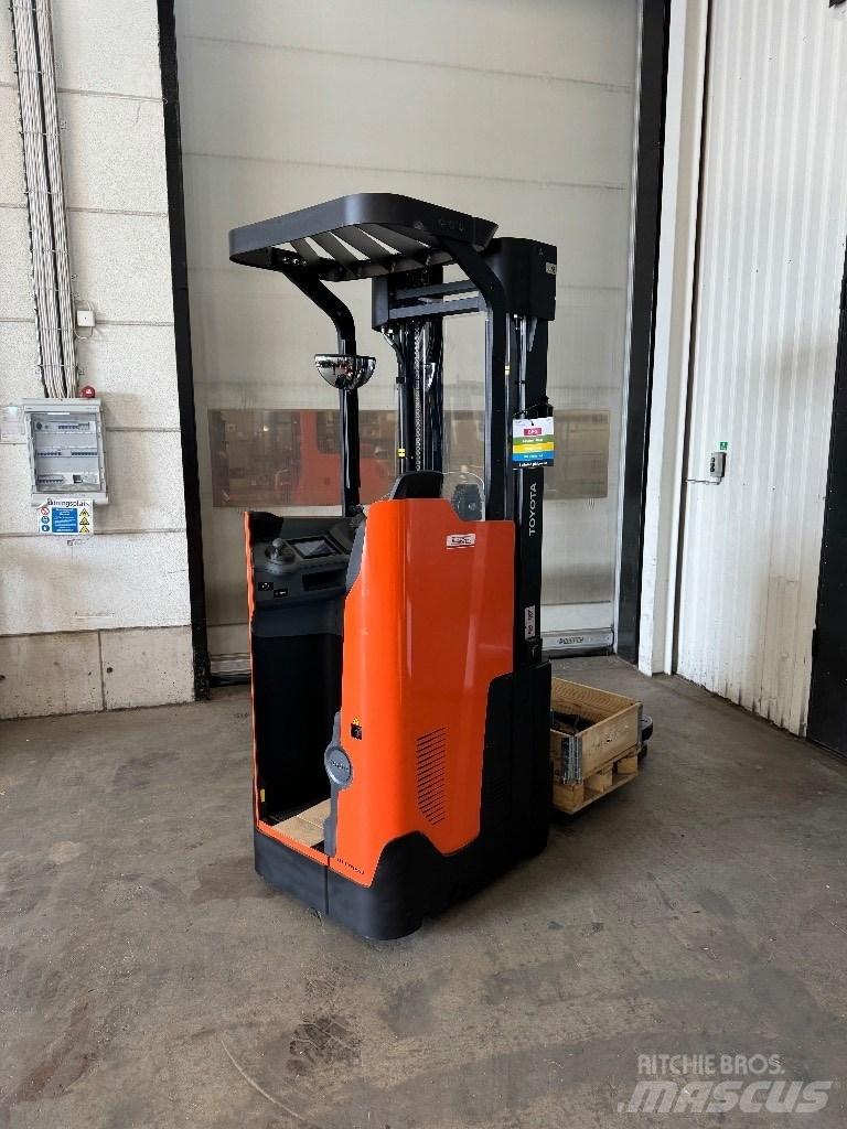 Toyota SSI160LN شاحنات مناولة ذاتية الدفع
