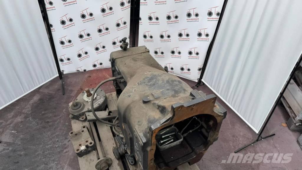 New Holland T 7 أجهزة نقل