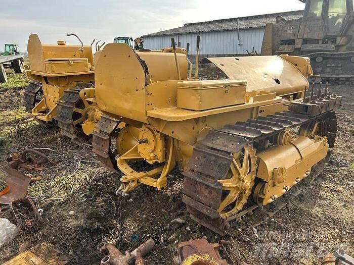 CAT D2 - بلدوزرات مجنزرة