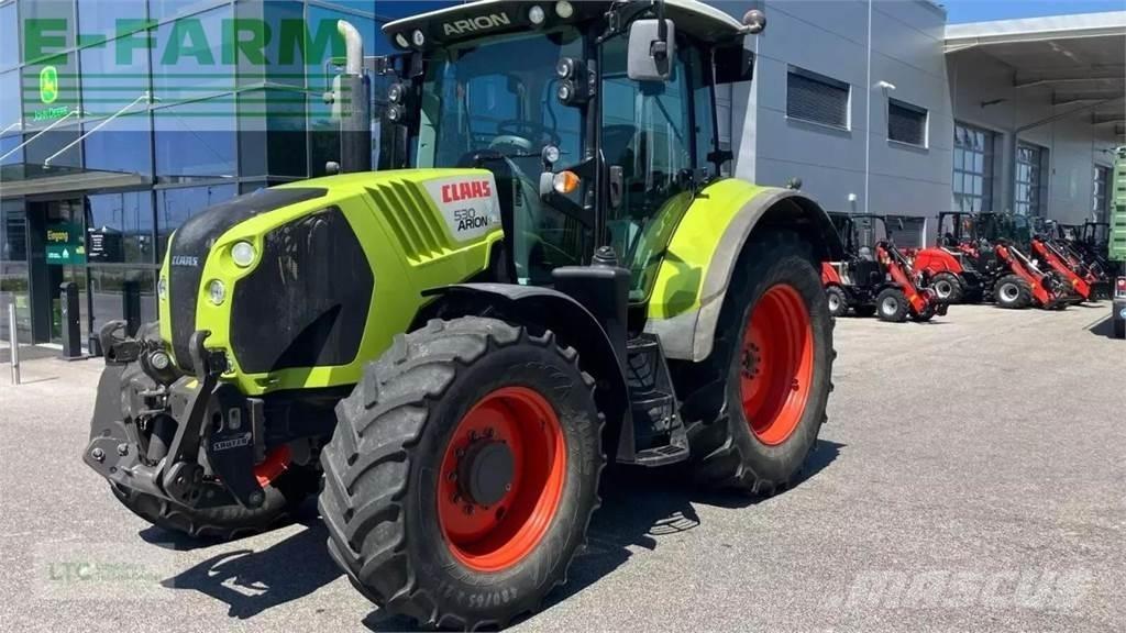 CLAAS arion 530 الجرارات