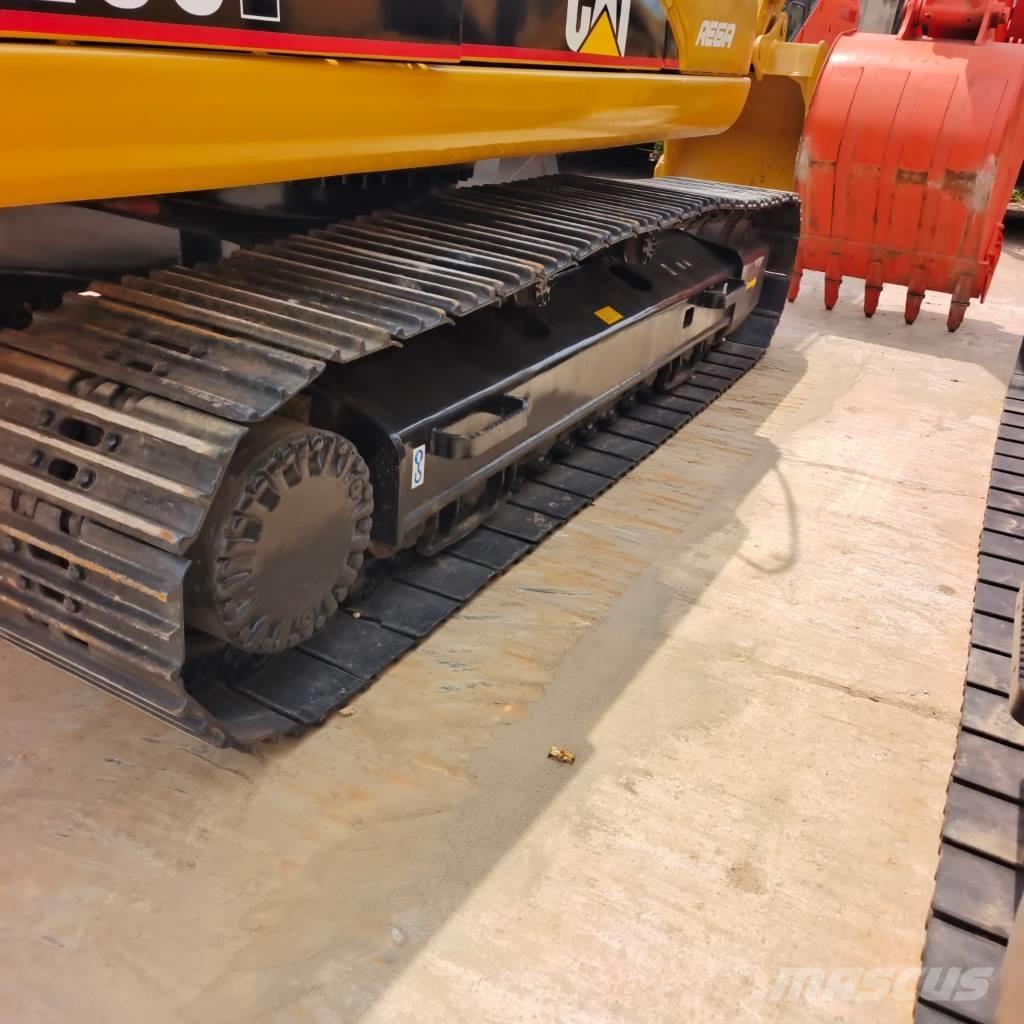 CAT 320 CL حفارات زحافة