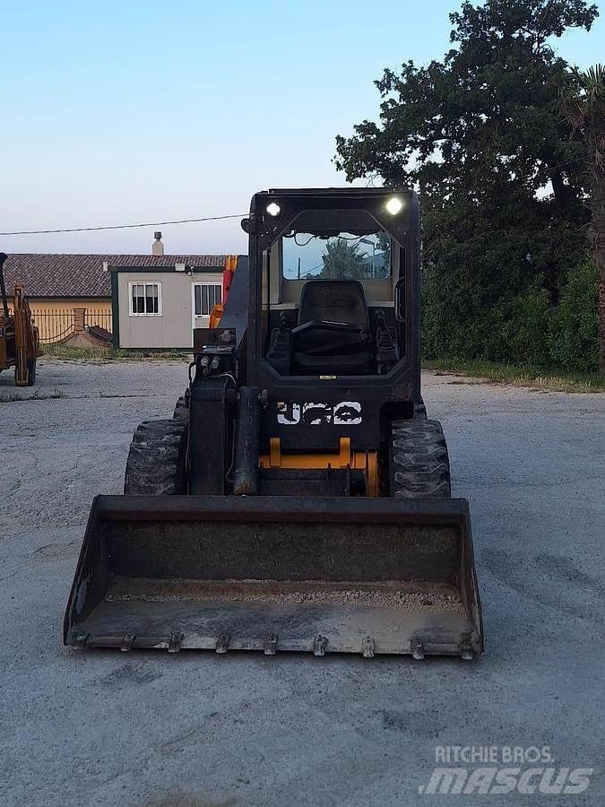 JCB 225 لوادر صغيرة