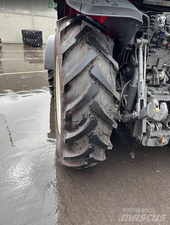 Valtra A 115 MH4 الجرارات
