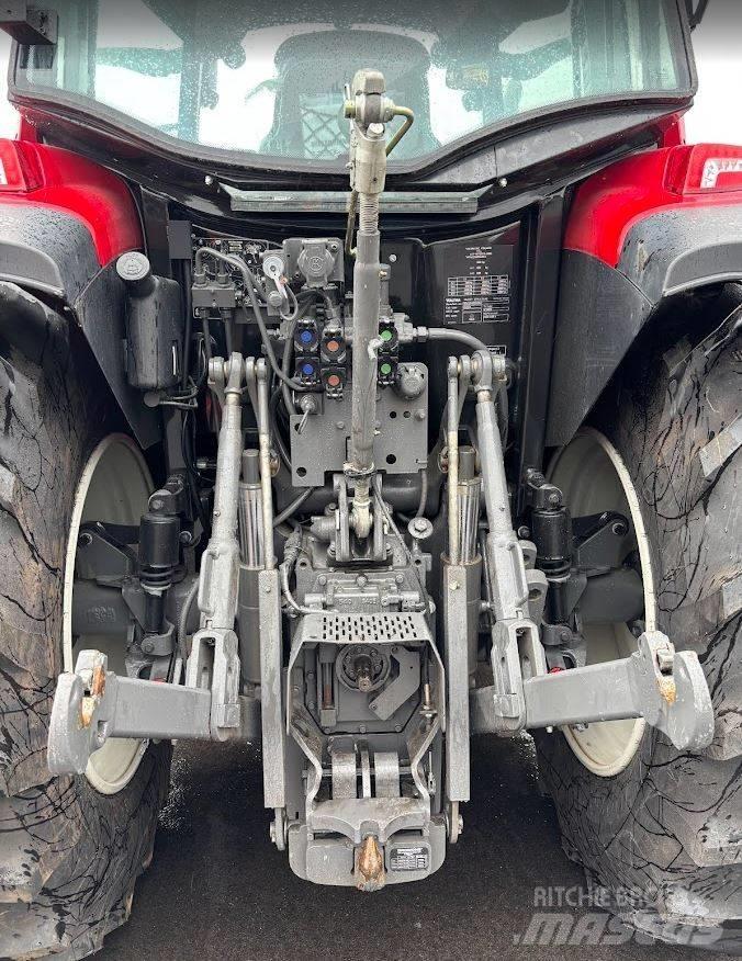 Valtra A 115 MH4 الجرارات