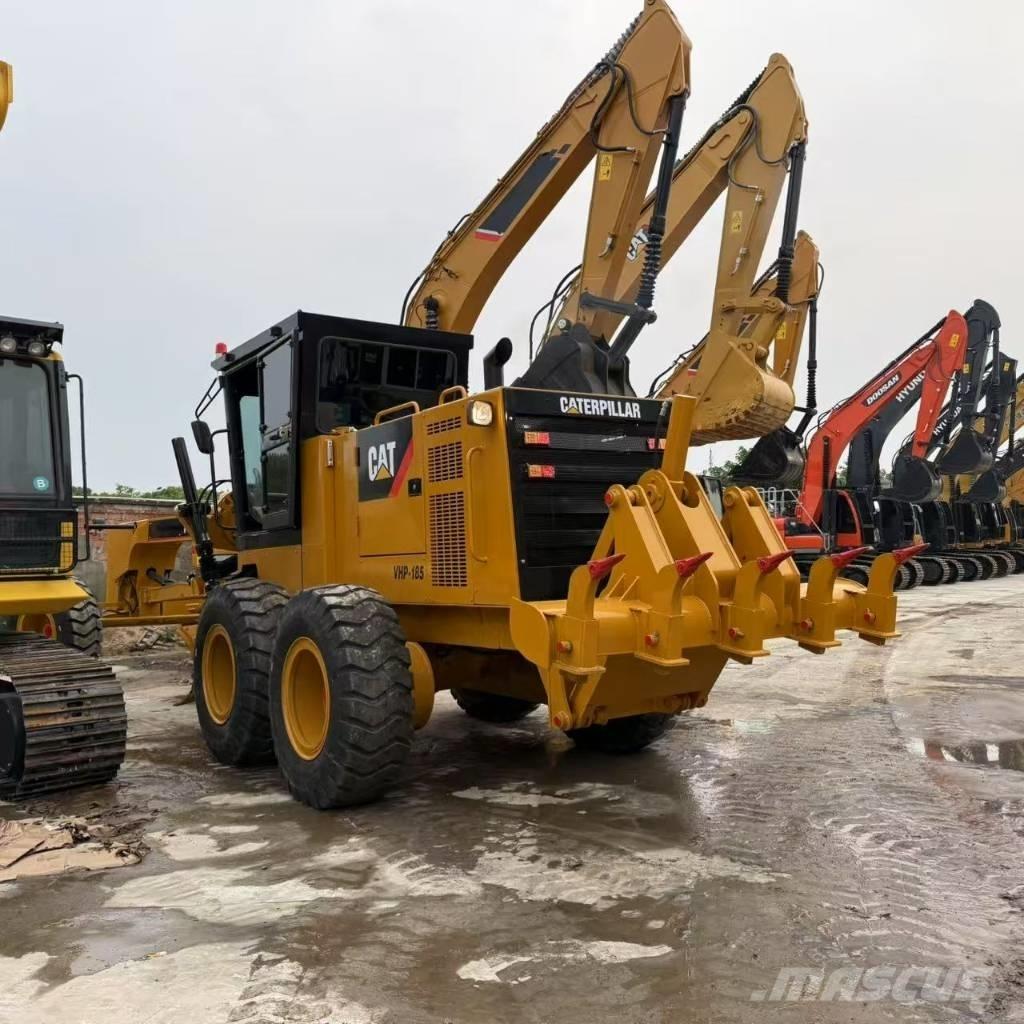 CAT 140K معدات تمهيد الطرق