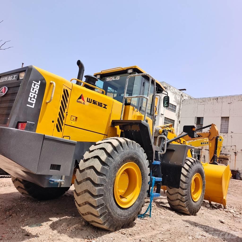 SDLG 956L لوادر بعجل