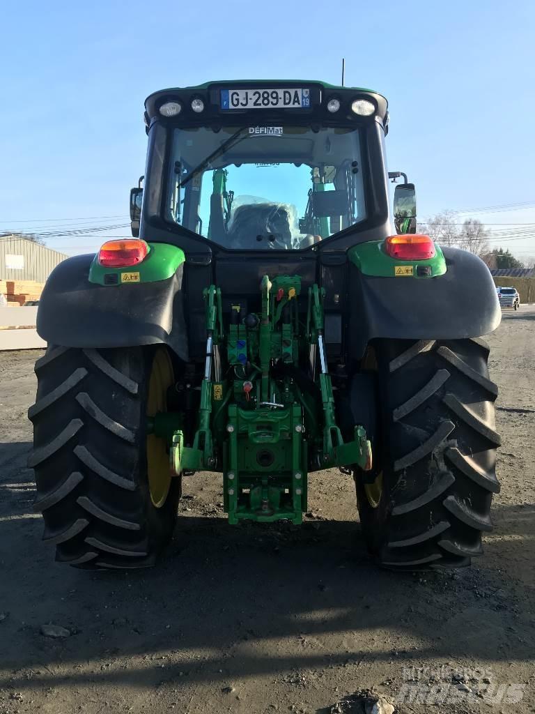 John Deere 6100 M الجرارات