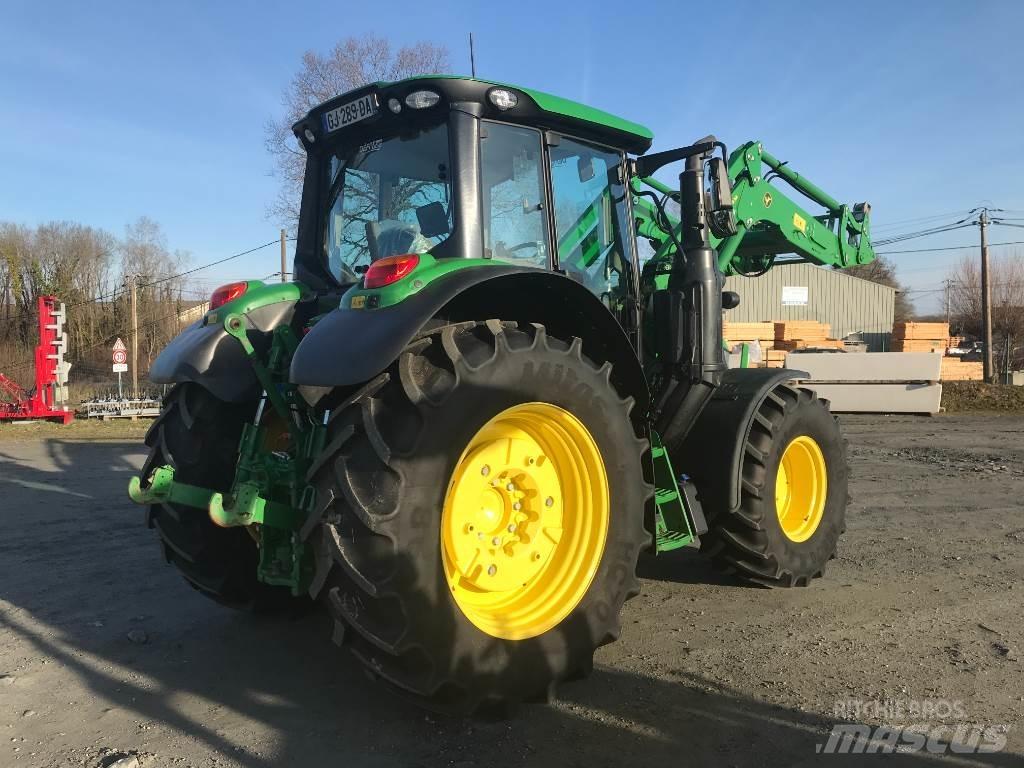 John Deere 6100 M الجرارات