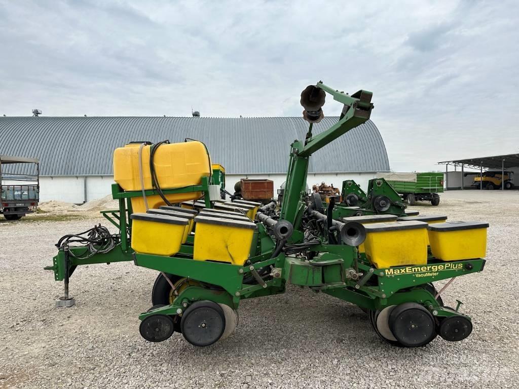 John Deere 1760 معدات بذر