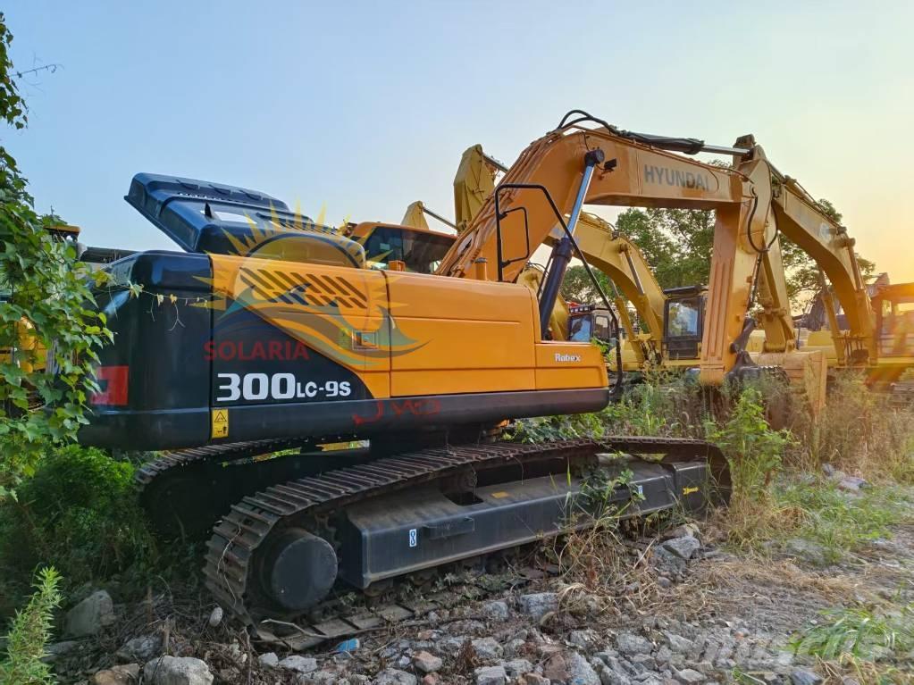 Hyundai R300LC-9S حفارات زحافة