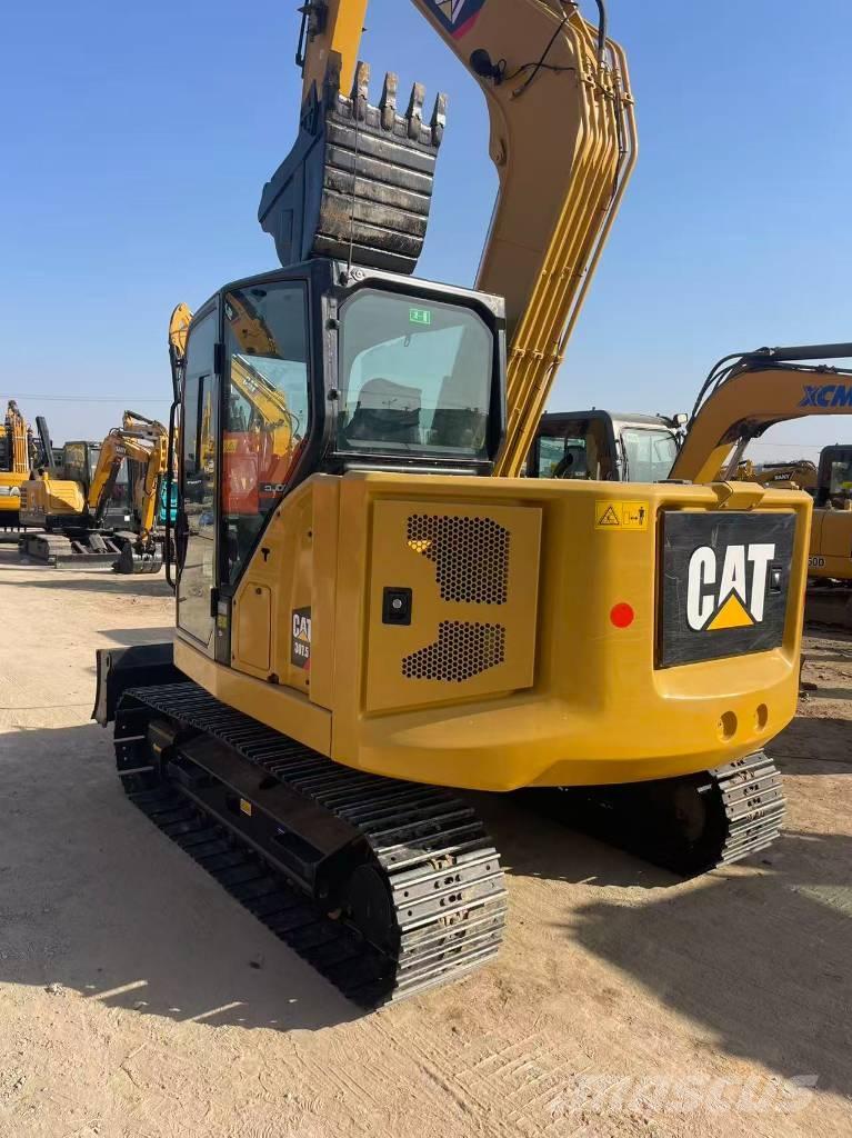 CAT 307E حفارات زحافة