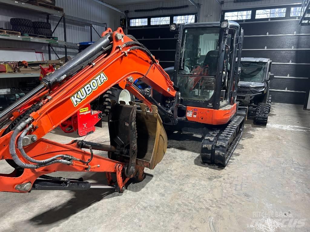 Kubota U 55-4 حفارات صغيرة أقل من 7 طن (حفارات صغيرة)