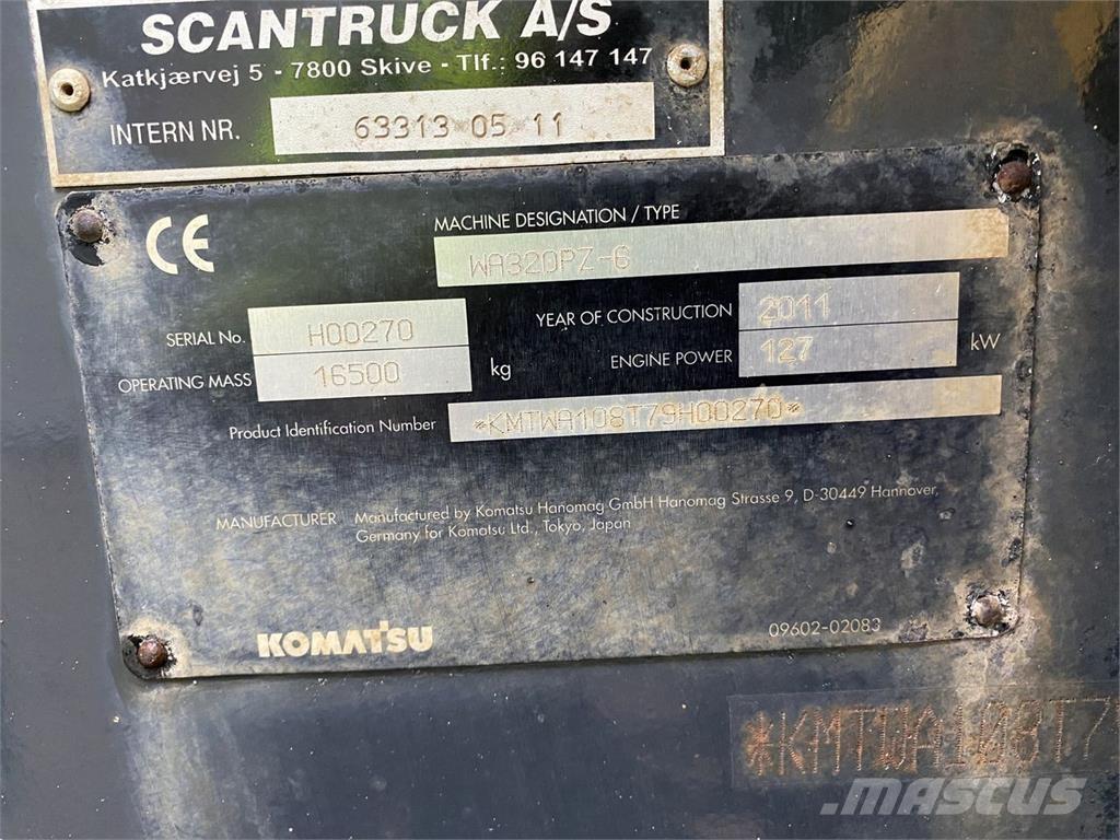 Komatsu WA320PZ-6 لوادر بعجل