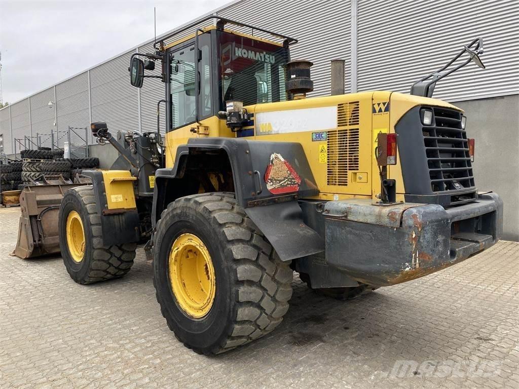 Komatsu WA320PZ-6 لوادر بعجل