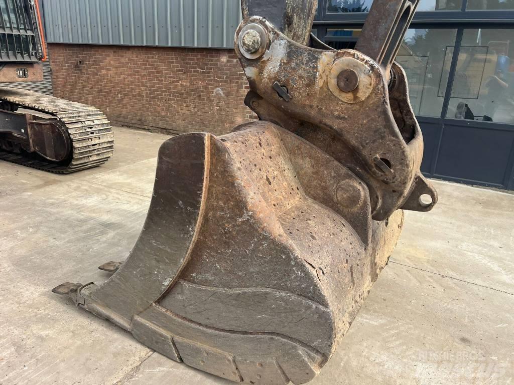 Volvo EC 380 EL حفارات زحافة