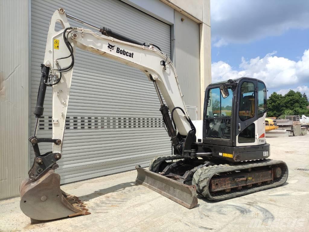 Bobcat E 80 EA حفارات وسط 7 طن - 12 طن