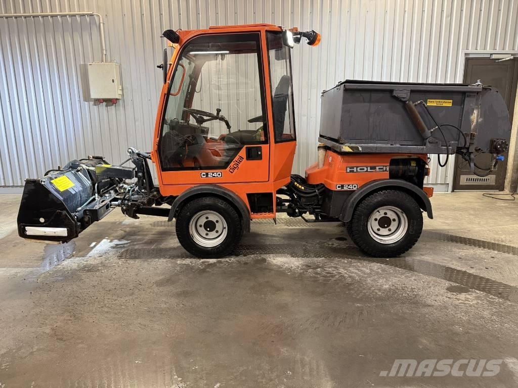 Holder C 240 ماكينات منفعة عامة