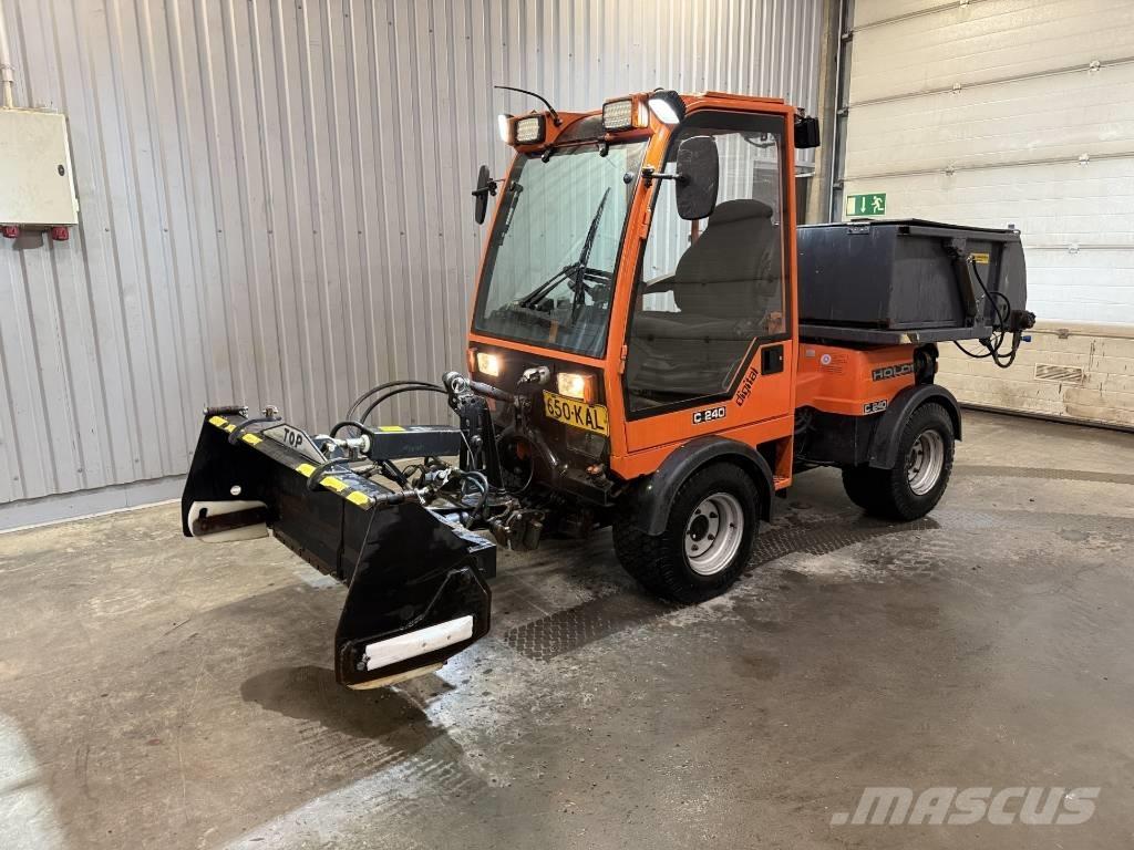 Holder C 240 ماكينات منفعة عامة