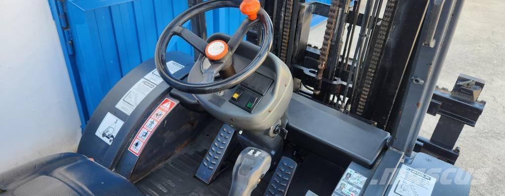 Ausa C 200 H X4 شاحنات الطرق الوعرة