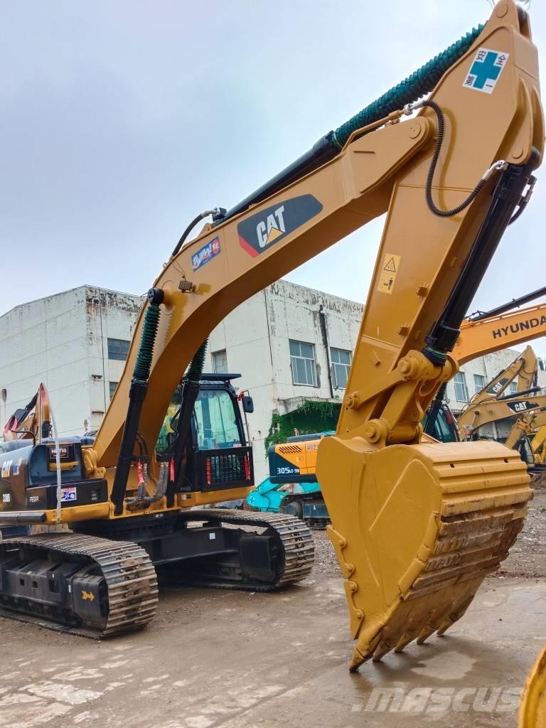 CAT 330 GC حفارات زحافة
