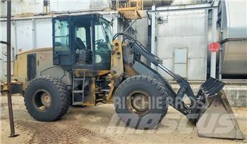 CAT IT 38 G لوادر بعجل