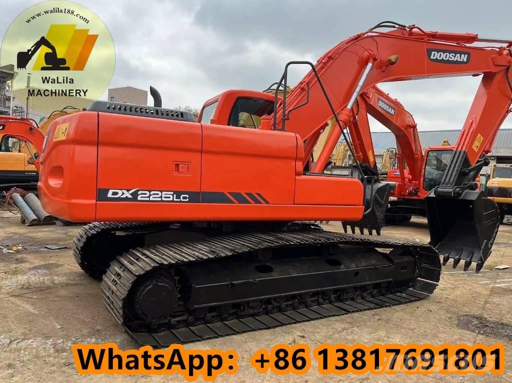Doosan DX 225 LCA حفارات زحافة