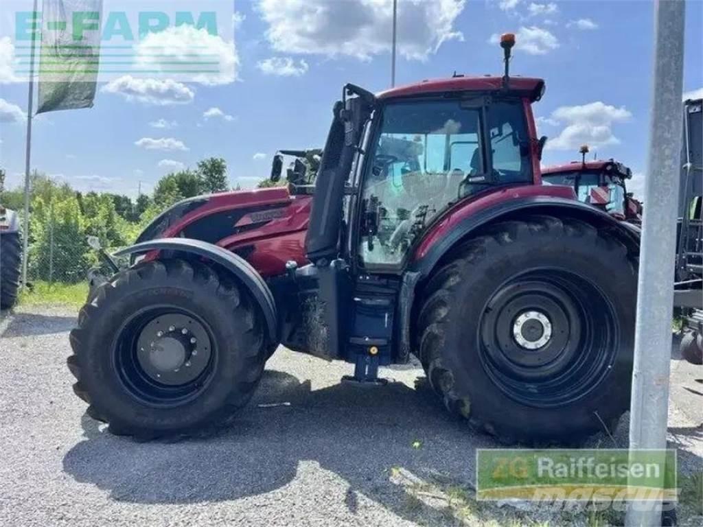Valtra t 235 الجرارات