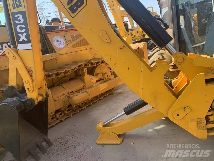 JCB 3 CX لوادر بعجل