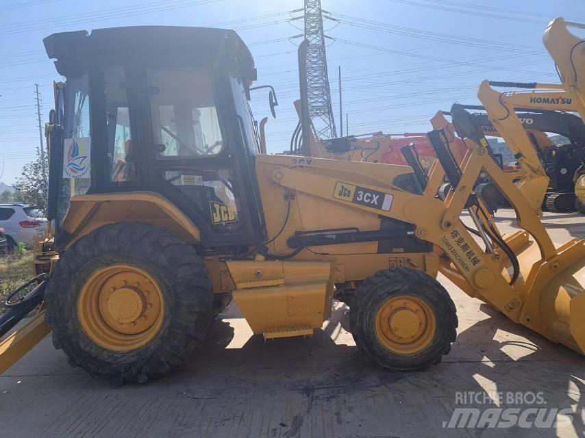 JCB 3 CX لوادر بعجل