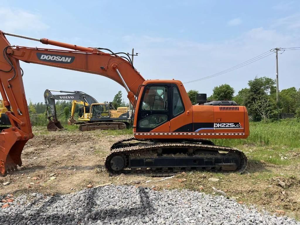 Doosan DH 300 حفارات زحافة