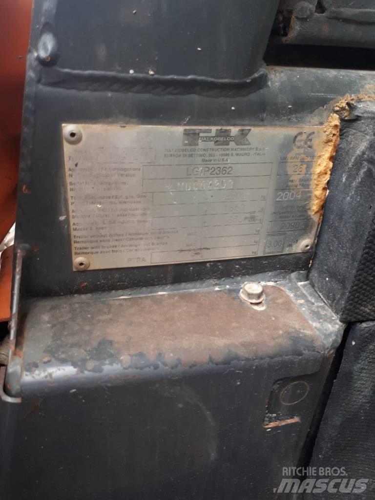 Fiat-Kobelco SL 40 لوادر انزلاقية التوجيه