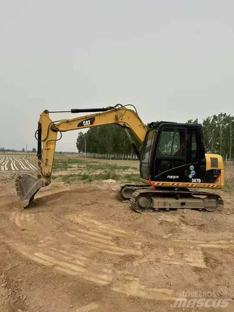 CAT 307d حفارات زحافة