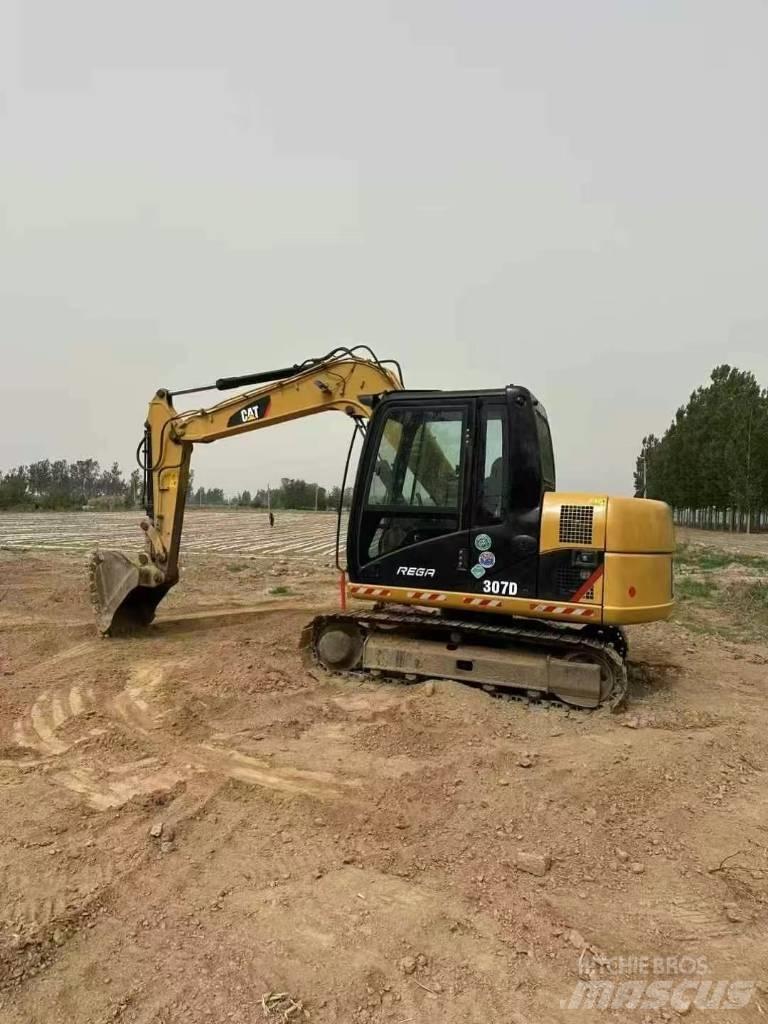 CAT 307d حفارات زحافة