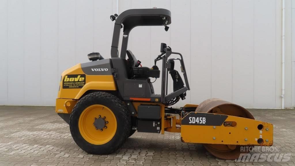 Volvo SD 45 B مداحل أحادية الأسطوانة