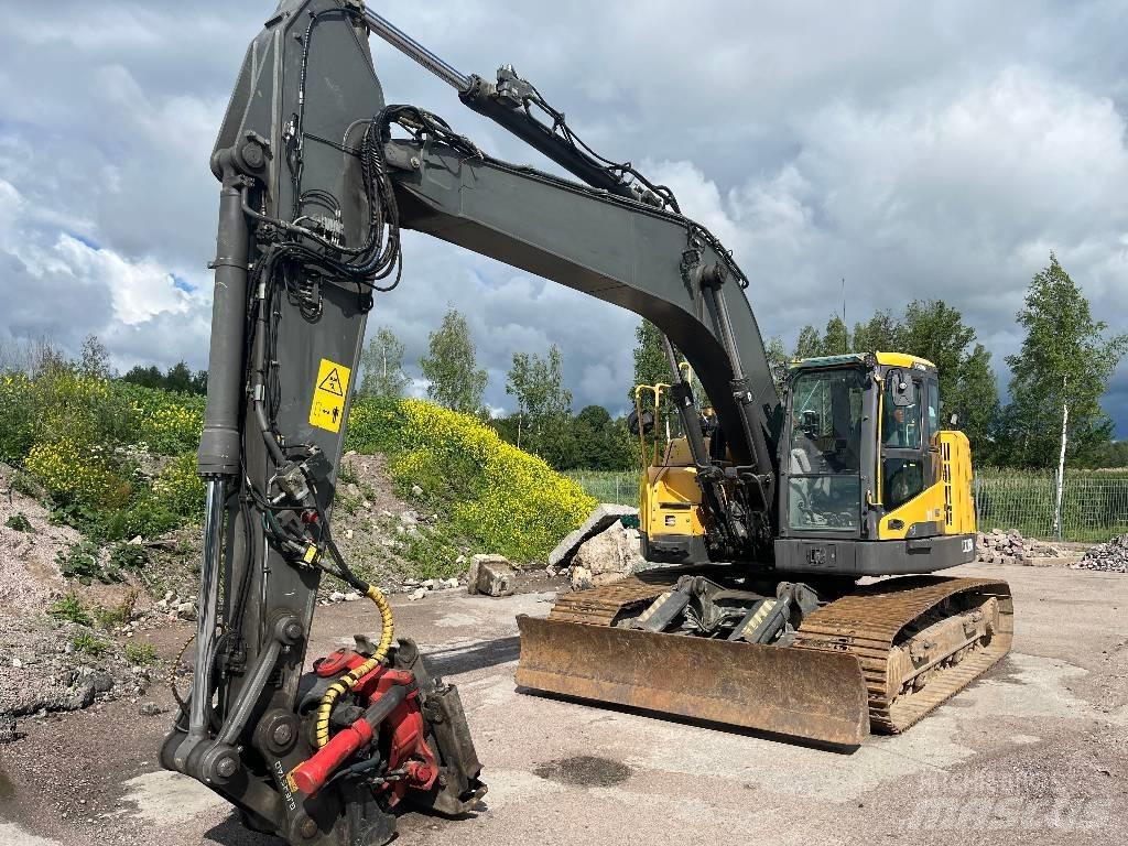 Volvo ECR 235 DL حفارات زحافة