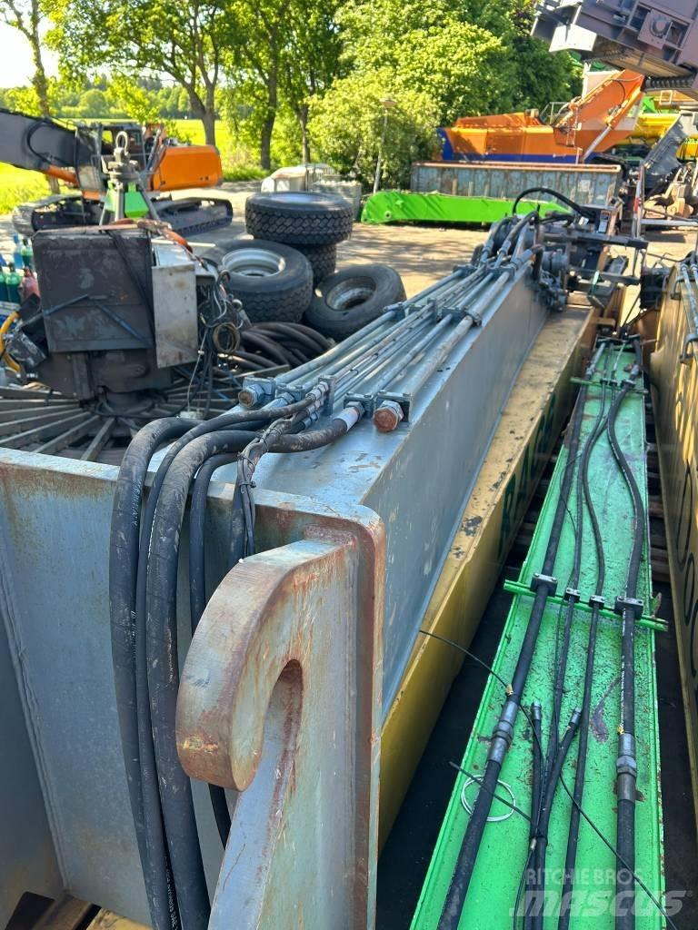 Sennebogen 835 R مناولات المخلفات / مناولات صناعية
