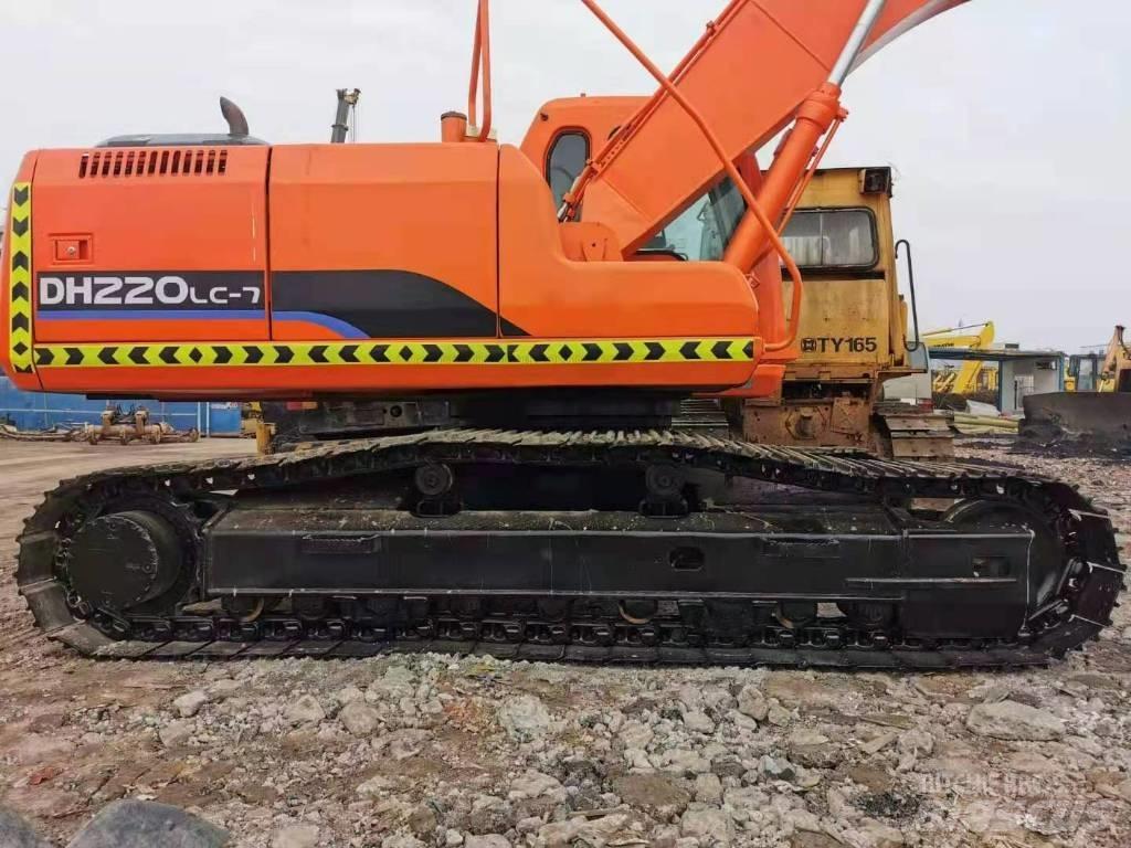 Doosan DH 220 حفارات زحافة