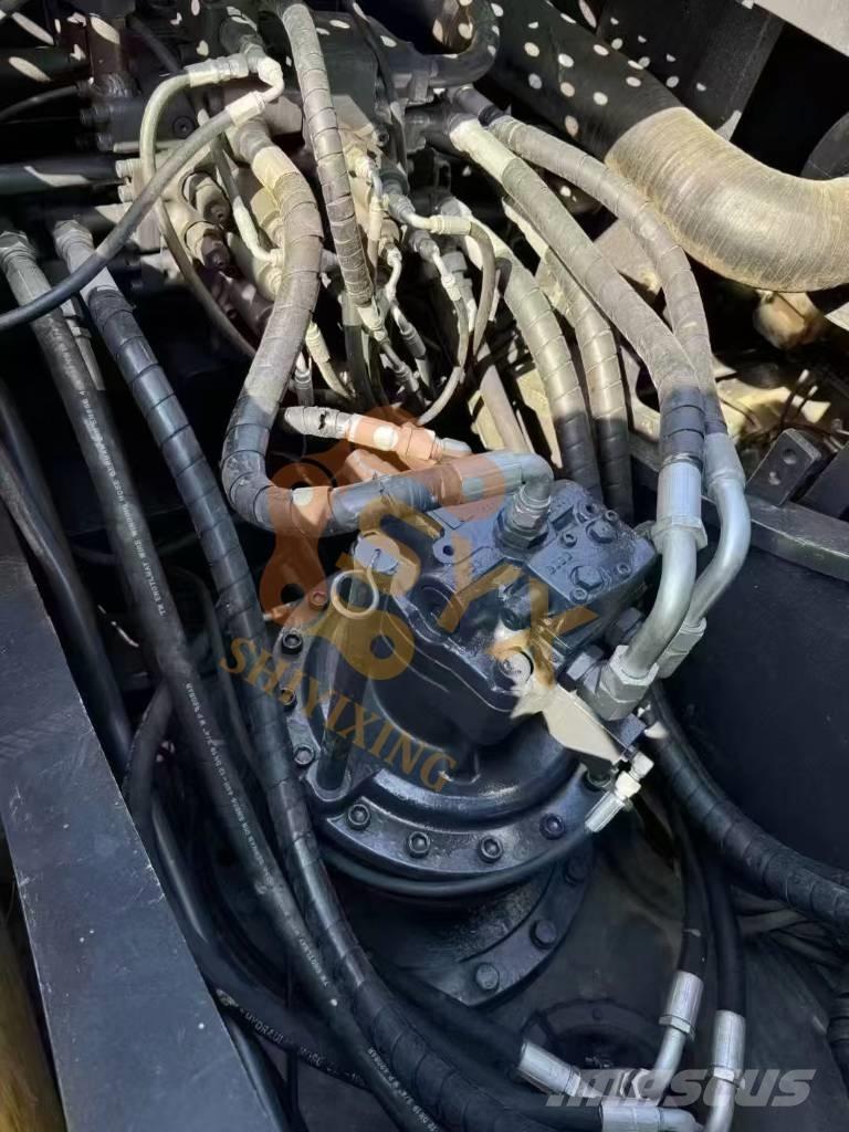 Volvo EC 240 D حفارات زحافة