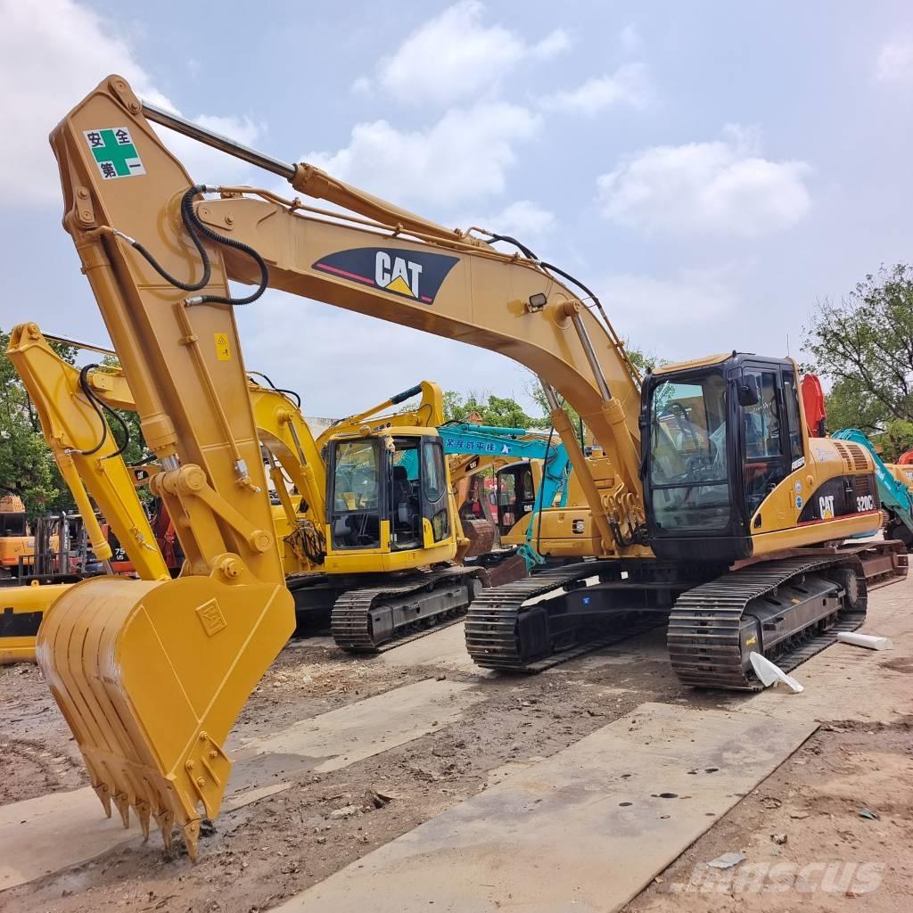 CAT 320CL حفارات زحافة