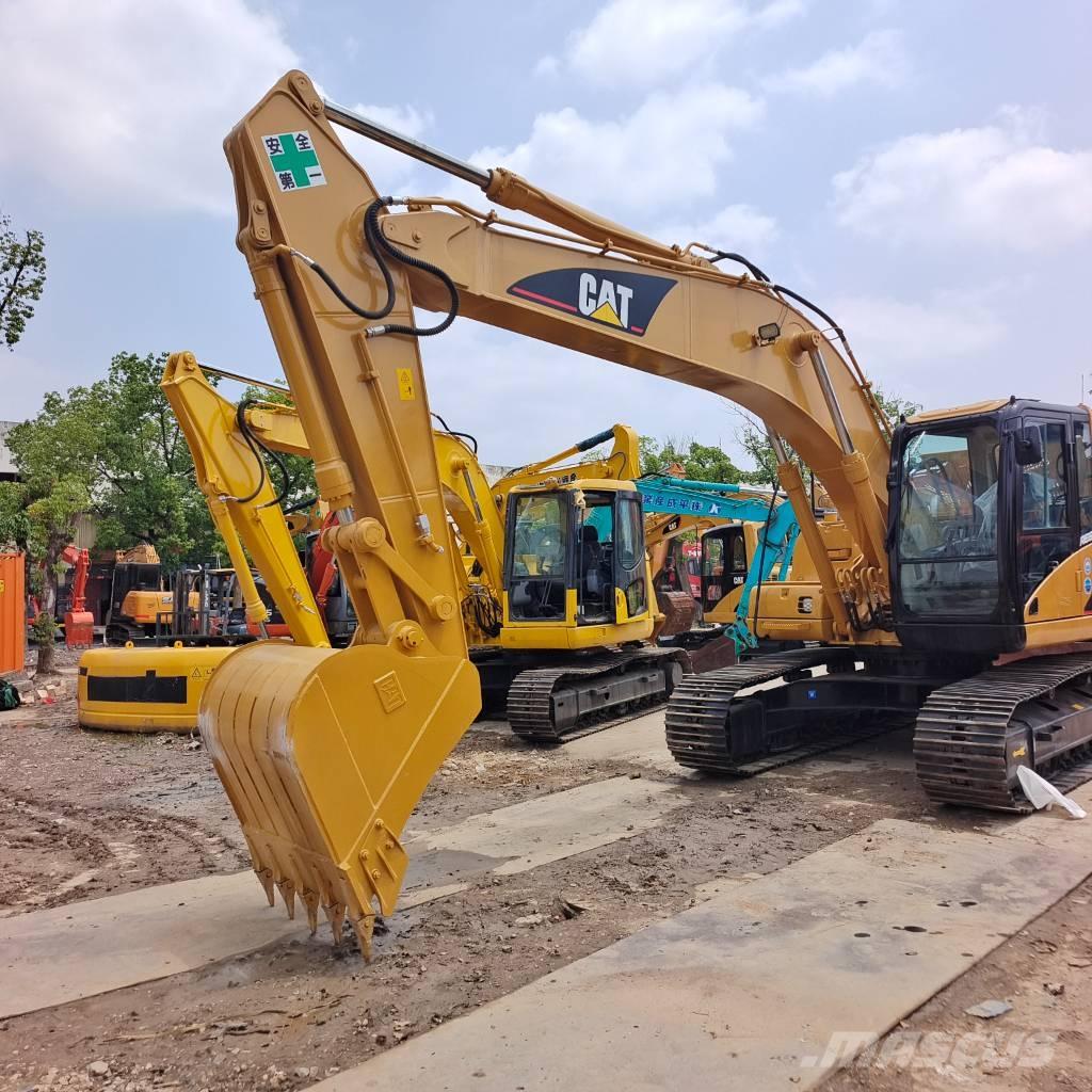 CAT 320CL حفارات زحافة