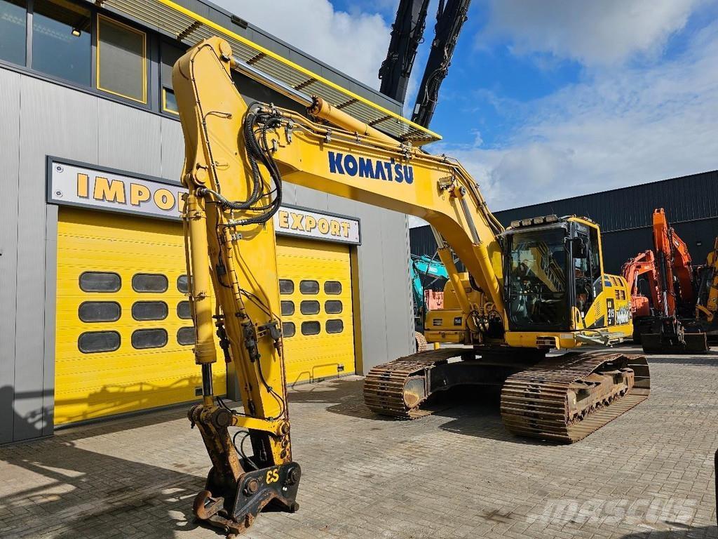 Komatsu HB215LC-2 حفارات زحافة