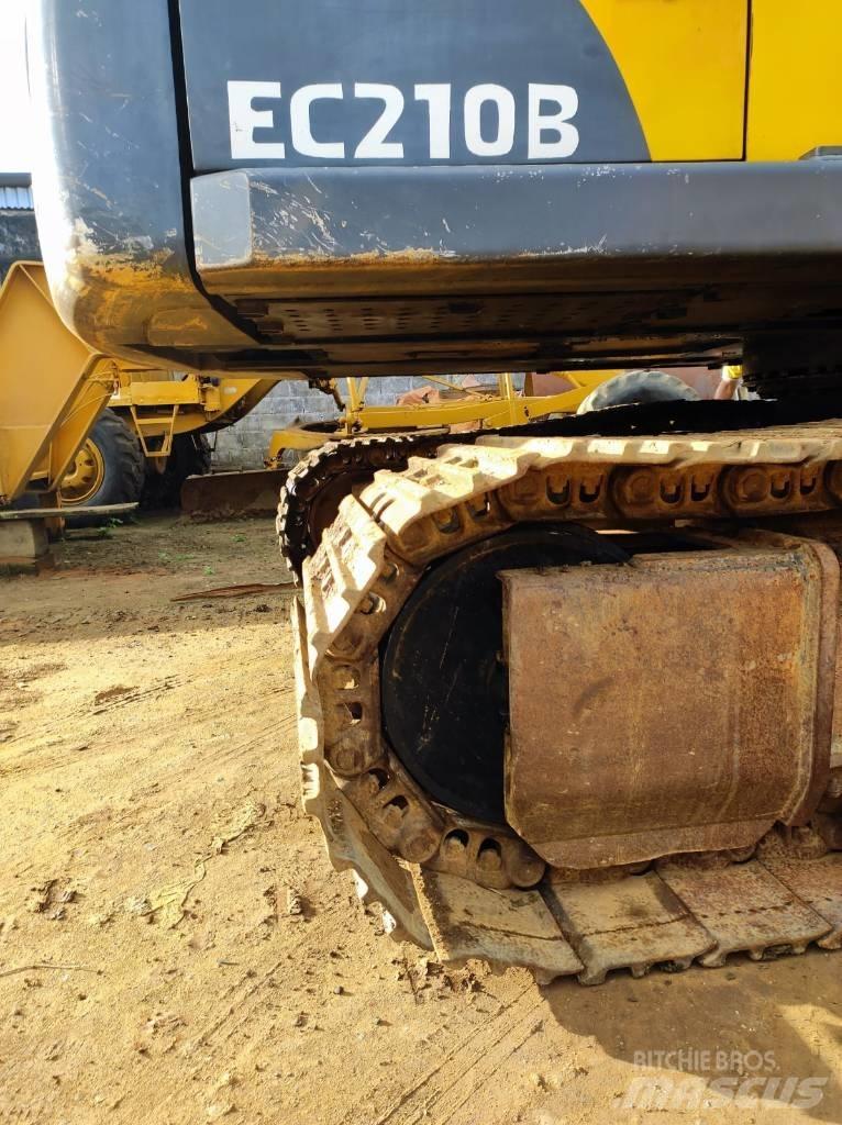 Volvo EC 210 B حفارات زحافة