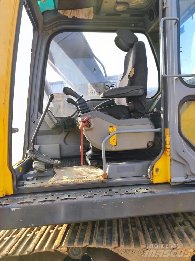 Volvo EC 210 B حفارات زحافة