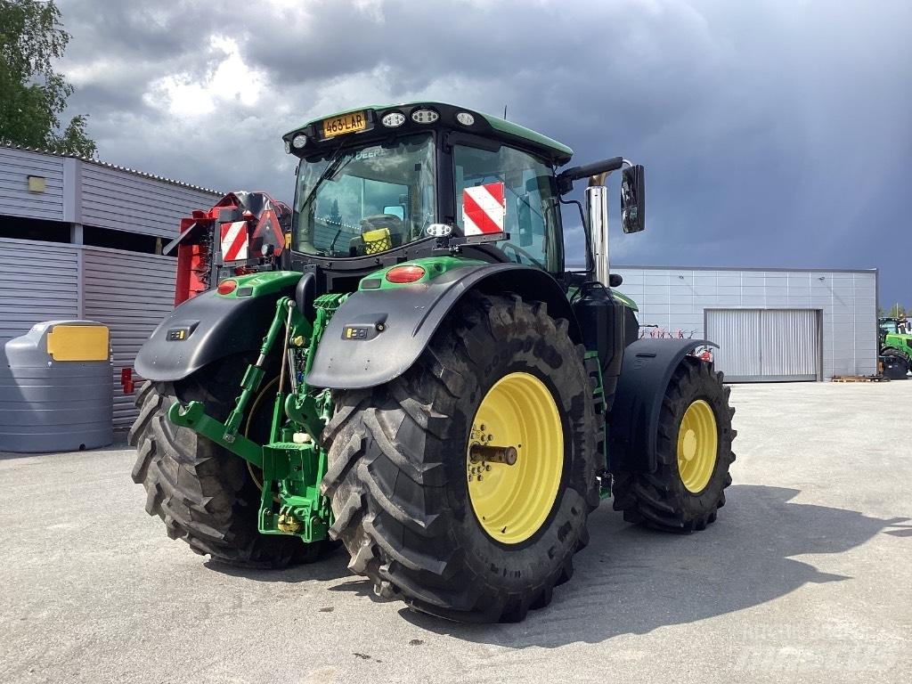 John Deere 6250 R الجرارات