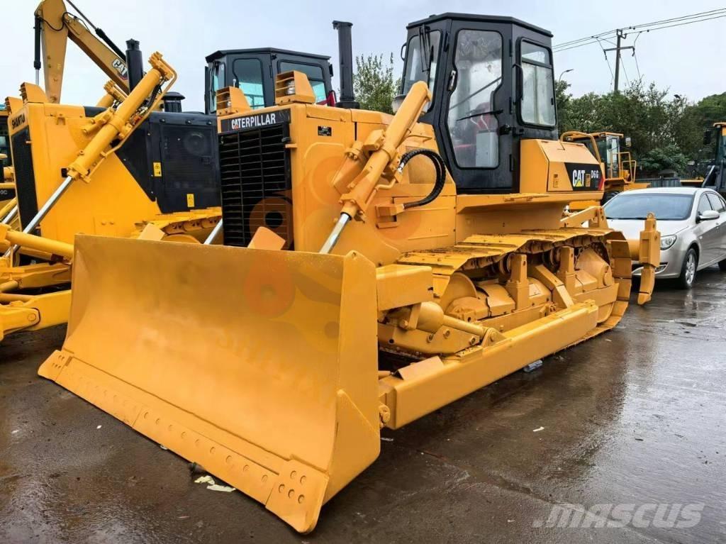 CAT D6G بلدوزرات مجنزرة